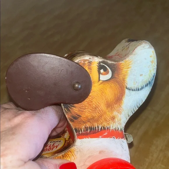 Fisher-Price Pull-Along Dog Little Snoopy with Wheels - Picture 12 of 13